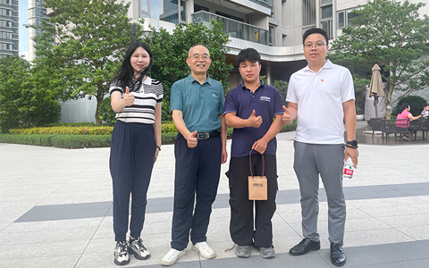 ���к�ɫ���� ����ʱ��ʹ�� | 9001cc��ɳ�Գ�Ϊ����֧����չ����һ���߷�ο�ʻ